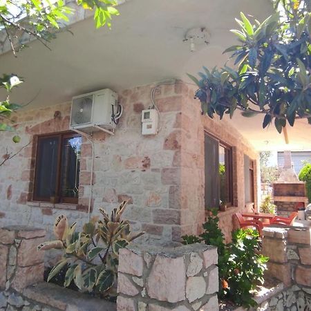 Altin Skrapari Guesthouse Ksamil Dış mekan fotoğraf