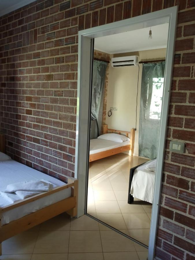 Altin Skrapari Guesthouse Ksamil Dış mekan fotoğraf