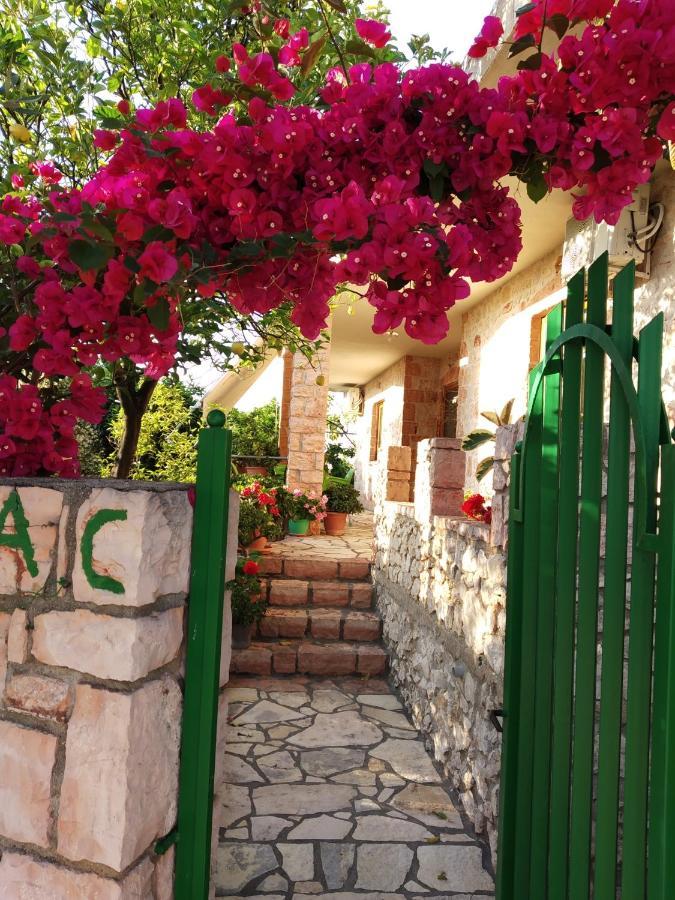 Altin Skrapari Guesthouse Ksamil Dış mekan fotoğraf