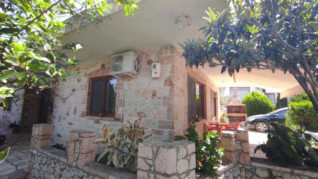 Altin Skrapari Guesthouse Ksamil Dış mekan fotoğraf