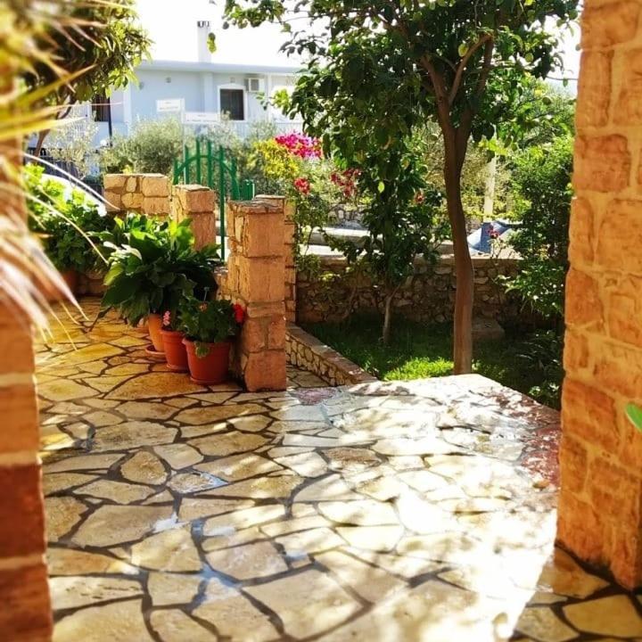 Altin Skrapari Guesthouse Ksamil Dış mekan fotoğraf